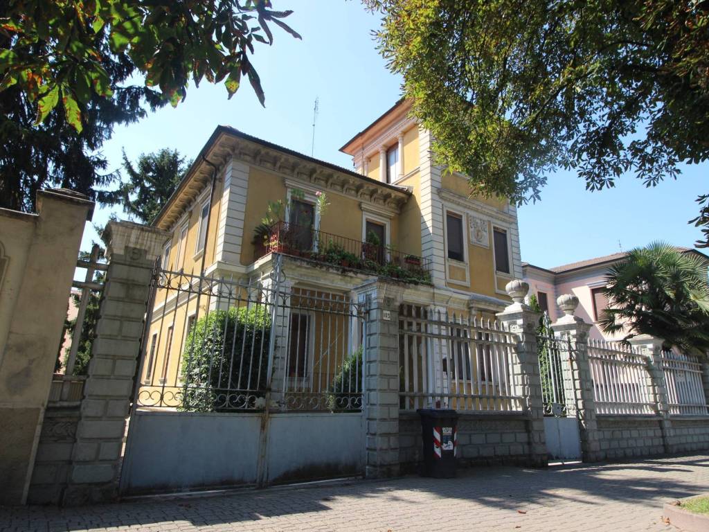 Villa a Casale monferrato in Viale Ottavio Marchino, 101 - Foto 2