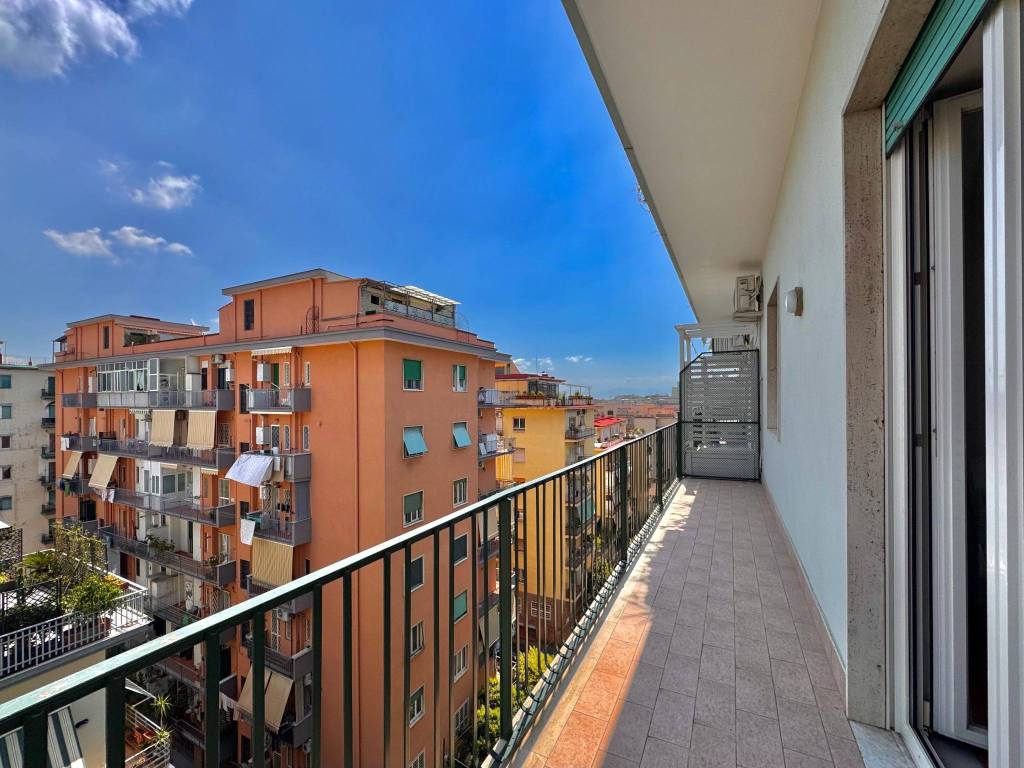 Appartamento a Napoli in Via Maurizio De Vito Piscicelli, 27 - Foto 4