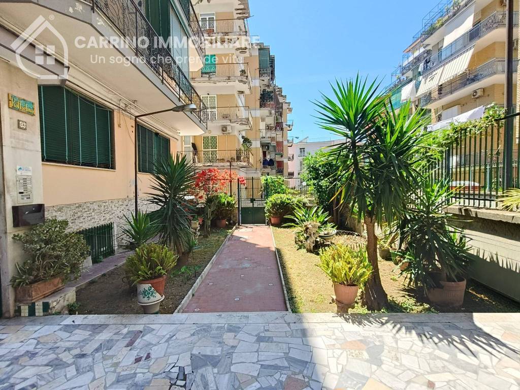 Appartamento a Portici in Via Casa Conte, 24 - Foto 3
