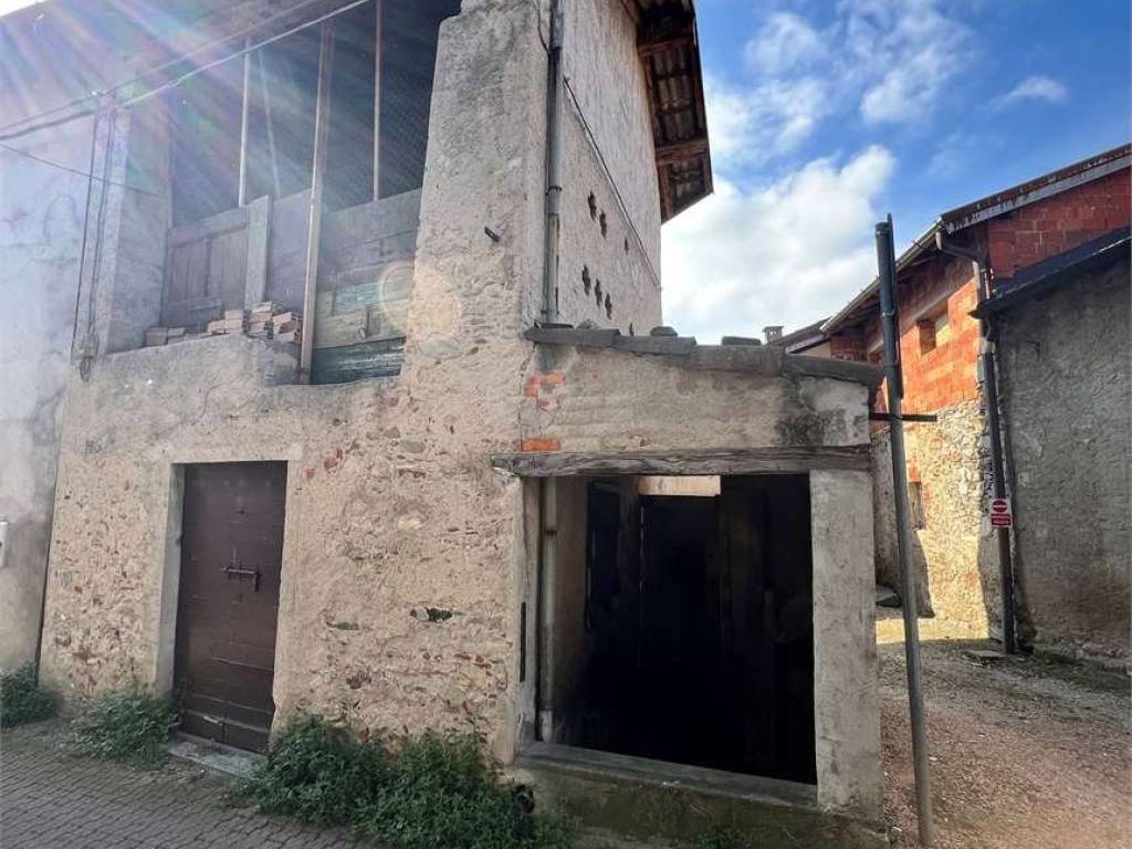 Rustico / casale a Monvalle in Via tripoli, 10 - Foto 2