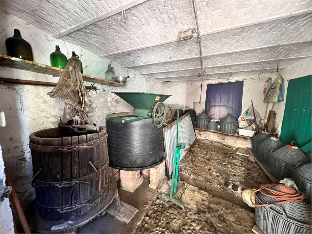 Rustico / casale a Monvalle in Via tripoli, 10 - Foto 4