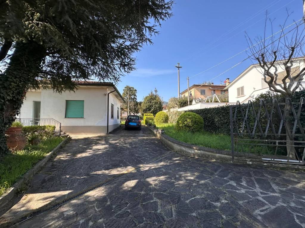 Villa a Vicopisano in Via delle Vigne, 23 - Foto 2
