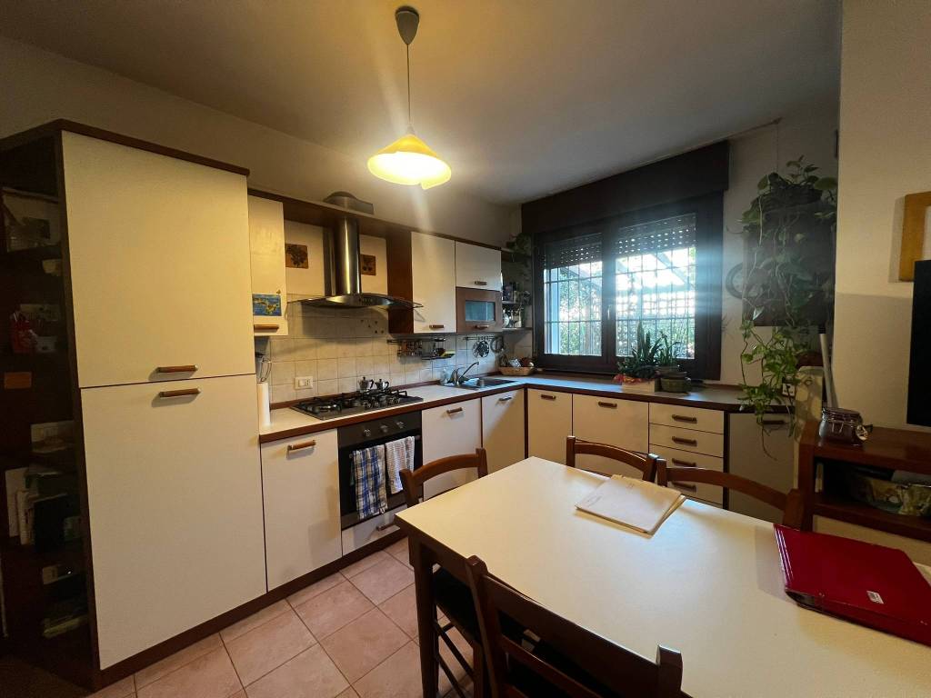 Appartamento a Vicenza in Via Francesco Baracca, 6 - Foto 2