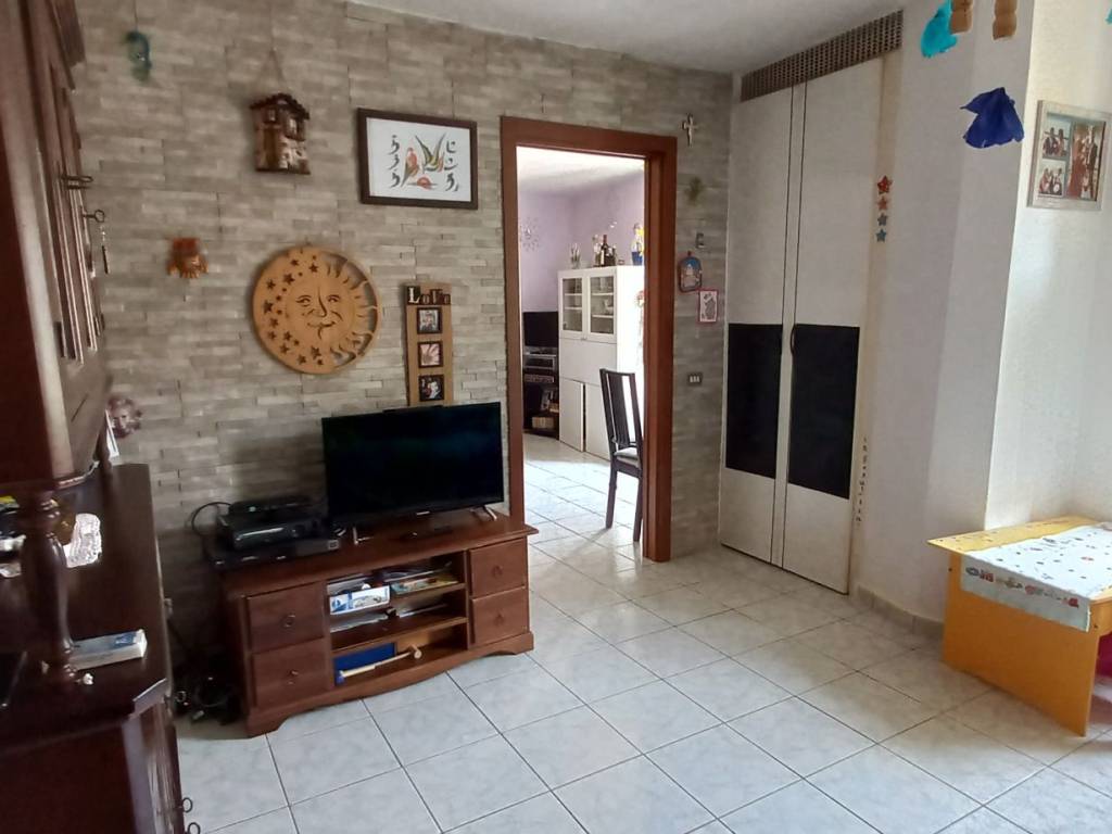 Appartamento a Cuveglio in Via per Arcumeggia - Foto 2