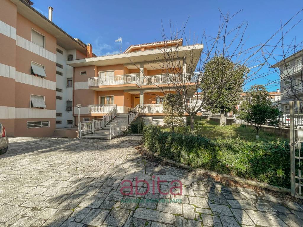 Palazzo / stabile a Castel di lama in via pisacane, 1 - Foto 3