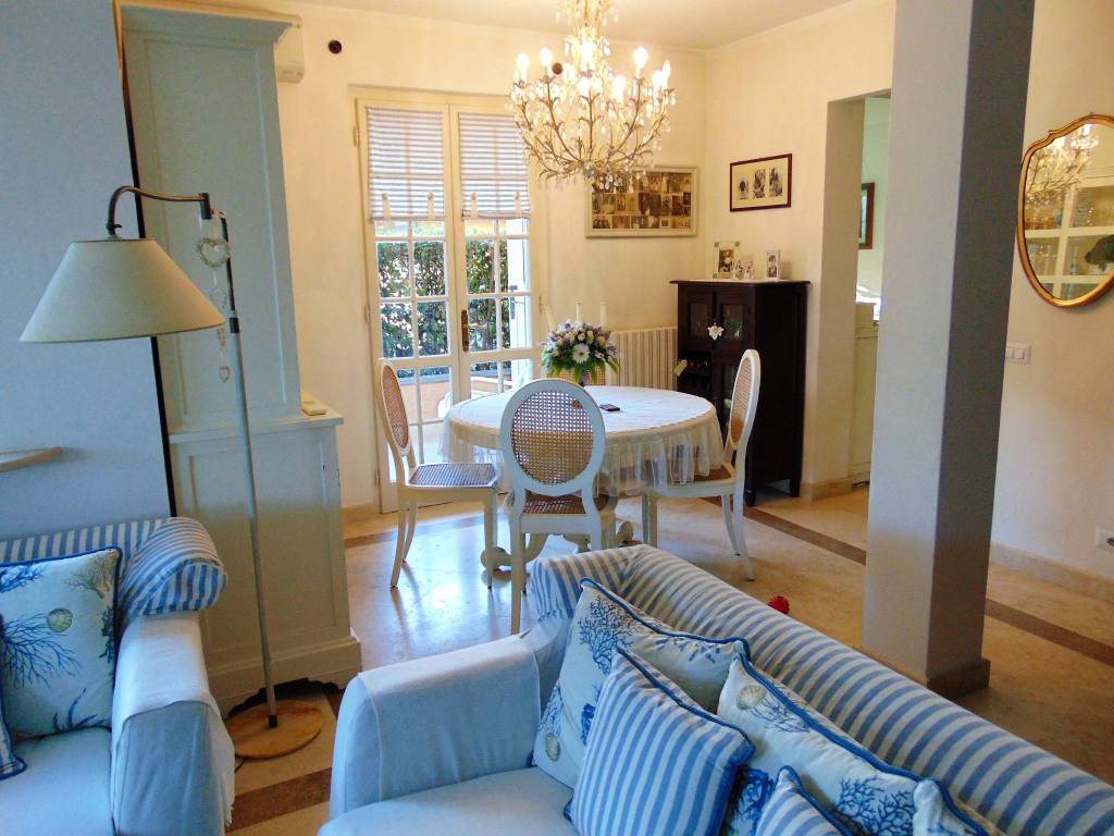 Villa a Forte dei marmi in Via G. Agnelli, 63 - Foto 2