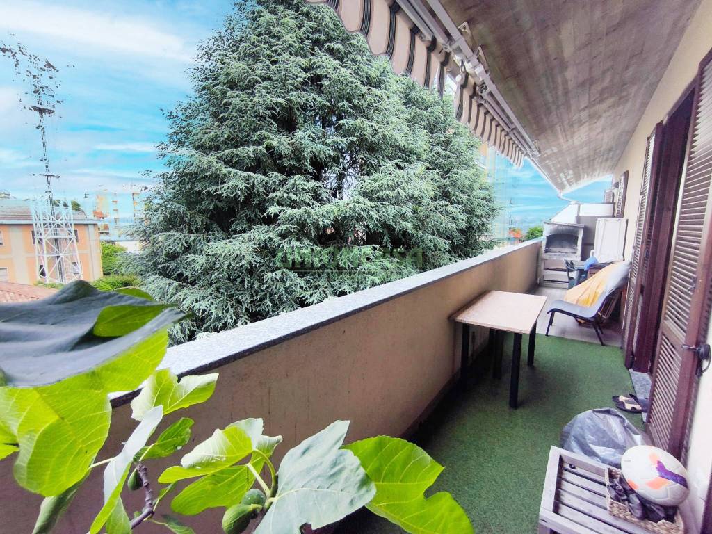 Appartamento a Tradate in Via Ippolito Pindemonte - Foto 2