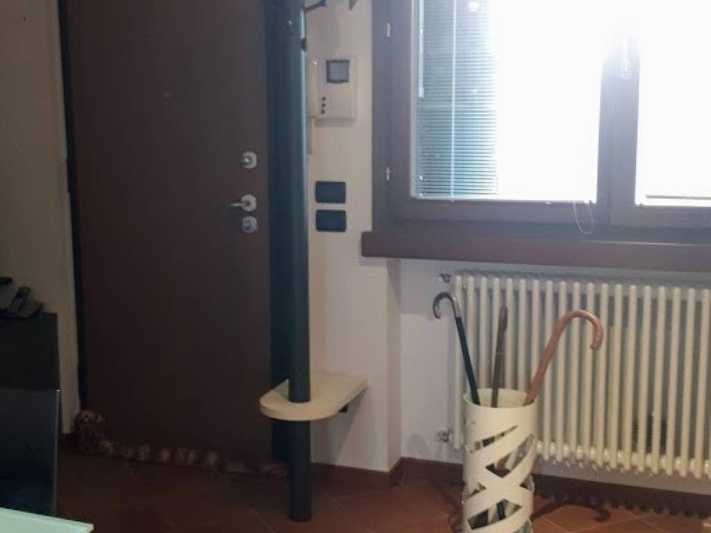 Appartamento a Bussolengo in Via Azzolini - Foto 2