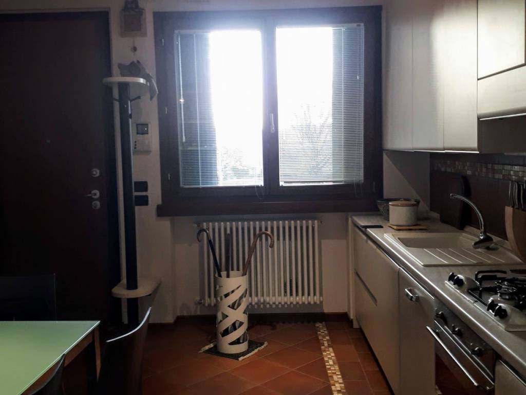 Appartamento a Bussolengo in Via Azzolini - Foto 3