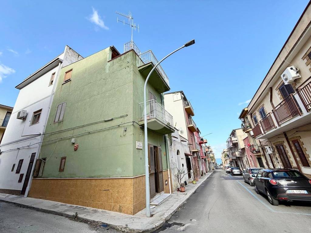 Casa indipendente a Balestrate in Via G. Bommarito, 59 - Foto 3