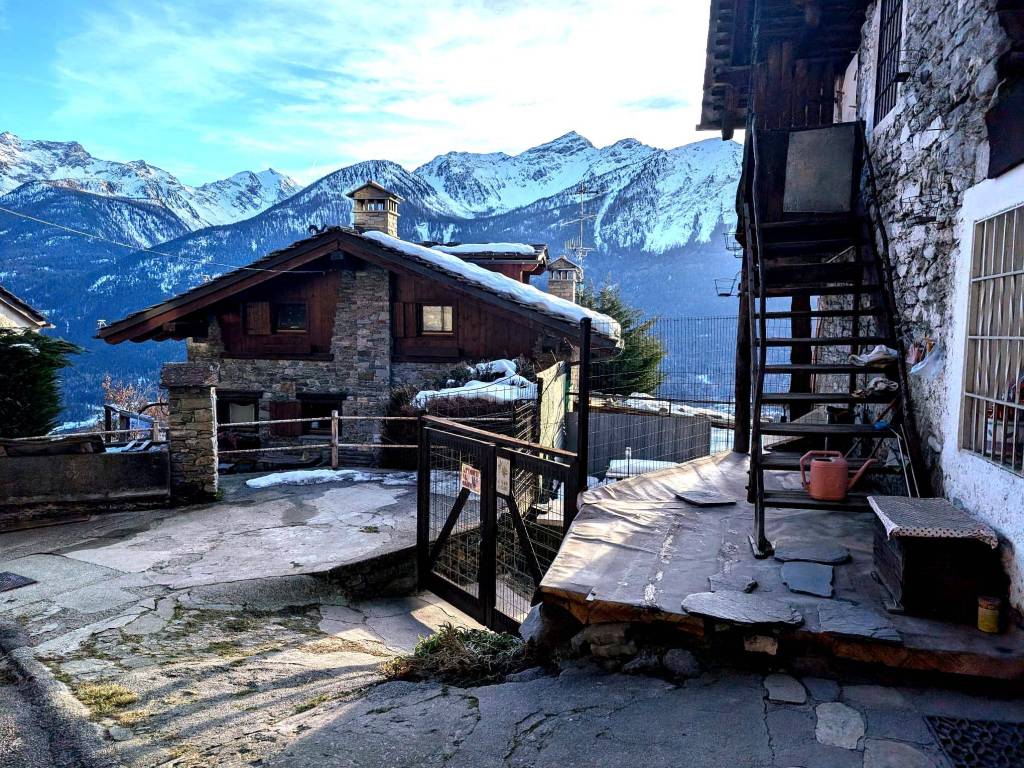 Casa indipendente a La salle in Frazione Villarisson - Foto 3