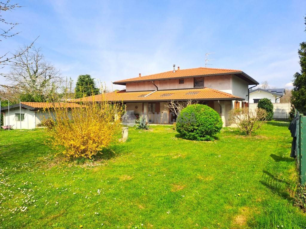 Villa a Cairate in Via Torino - Foto 3