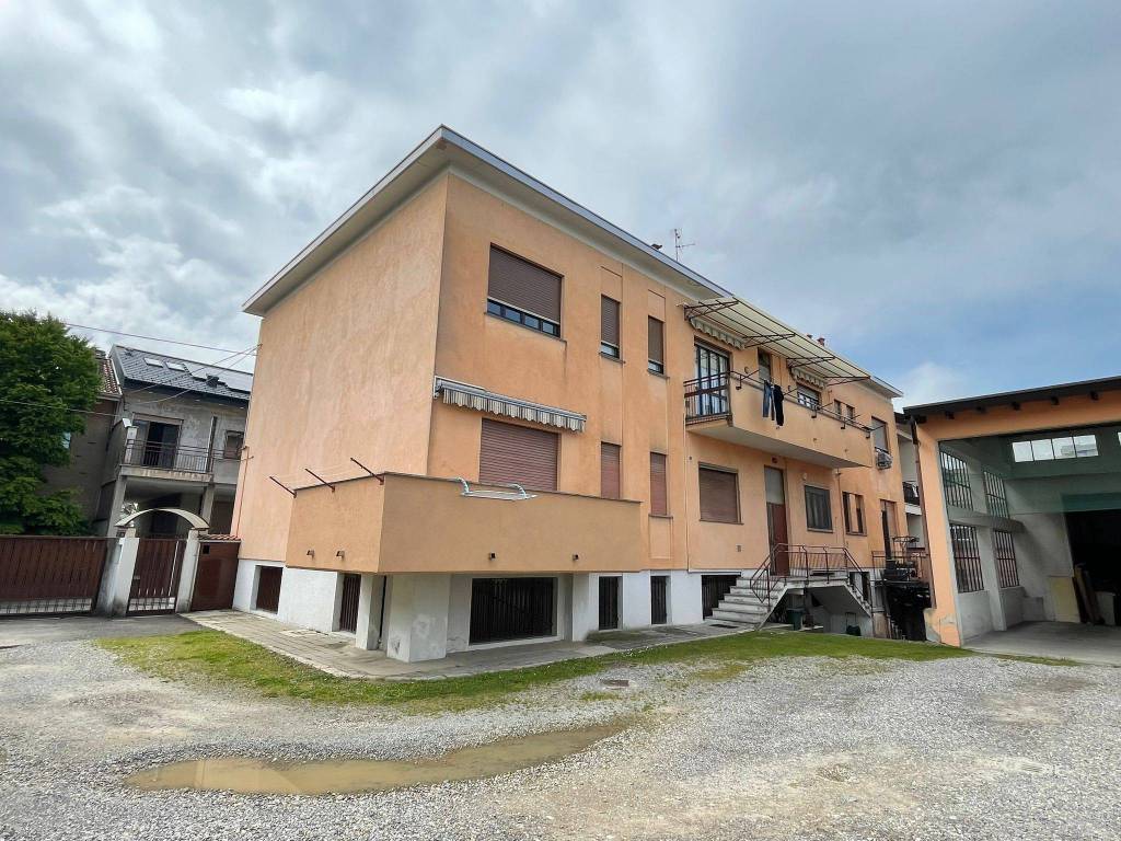 Villa a Desio in Via Marzabotto, 7 - Foto 2