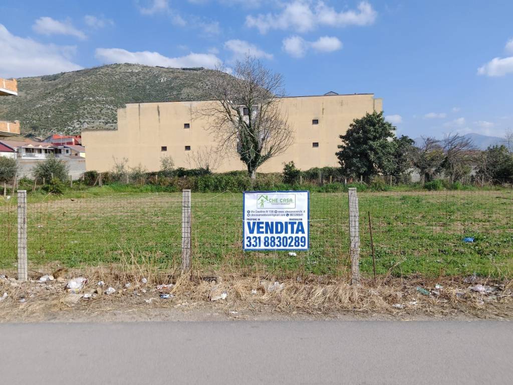 Terreno a Maddaloni in Via degli Spallieri - Foto 2