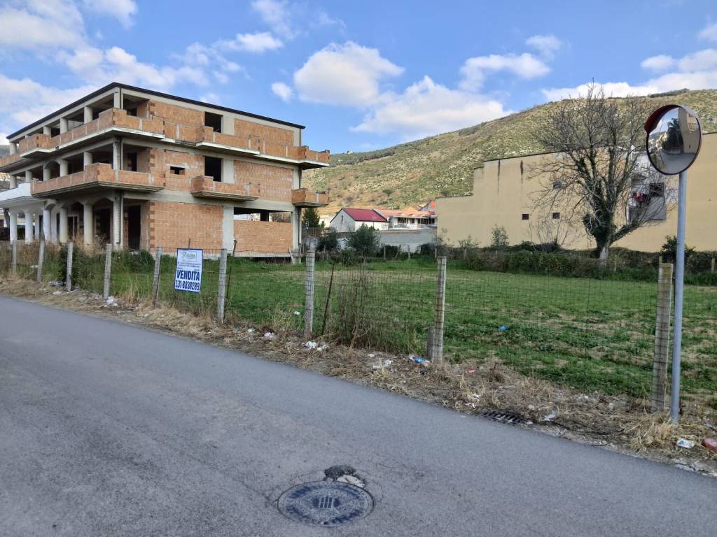 Terreno a Maddaloni in Via degli Spallieri - Foto 3