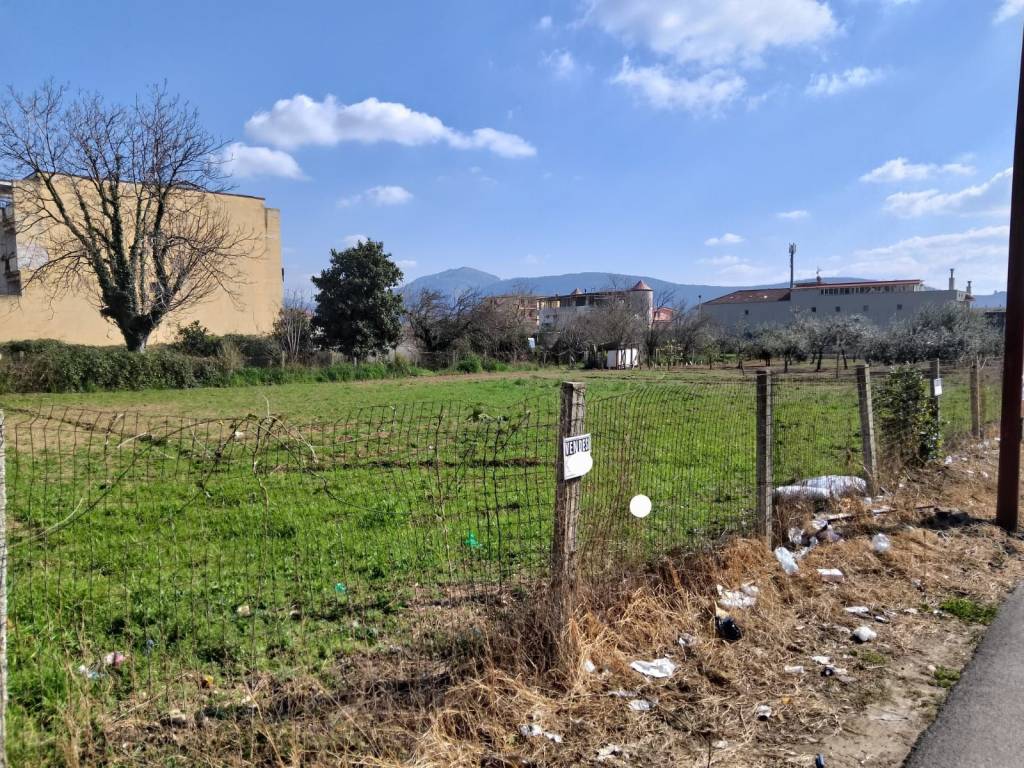 Terreno a Maddaloni in Via degli Spallieri - Foto 5