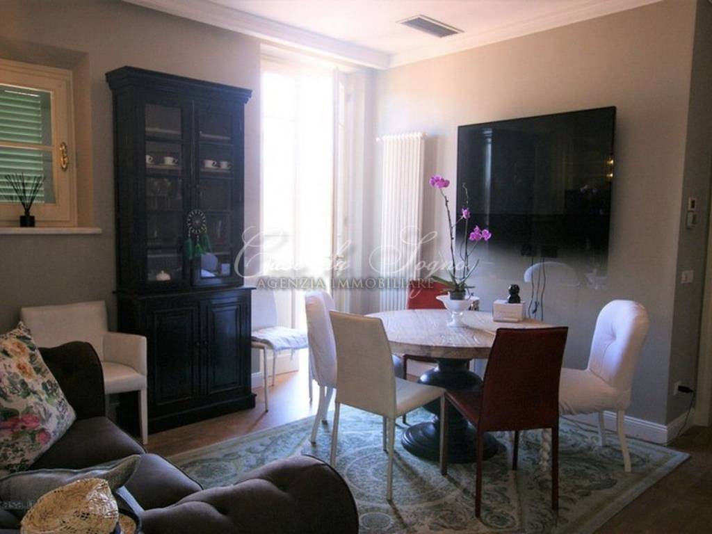 Appartamento a Forte dei marmi in Via Giosuè Carducci - Foto 2