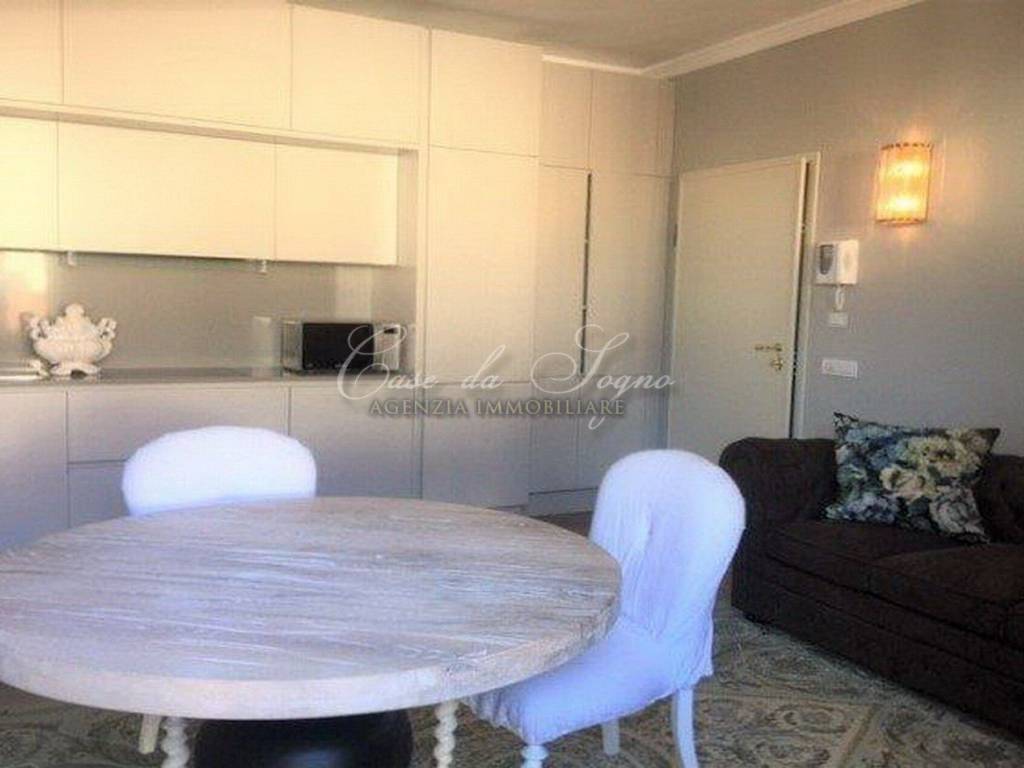 Appartamento a Forte dei marmi in Via Giosuè Carducci - Foto 5