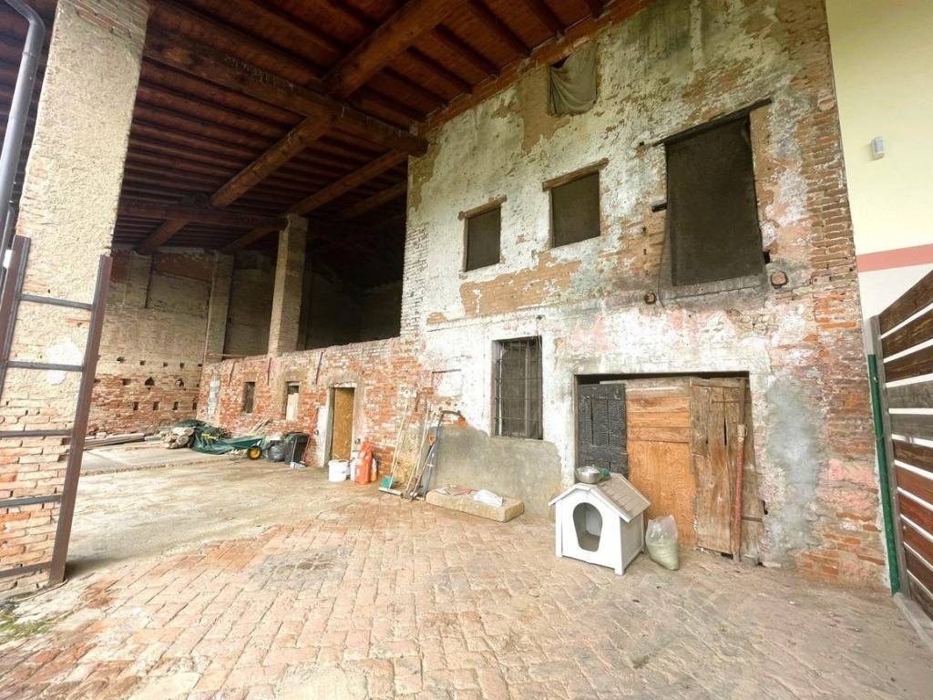Rustico / casale a Castrezzato in via Via Barussa, 4 - Foto 2