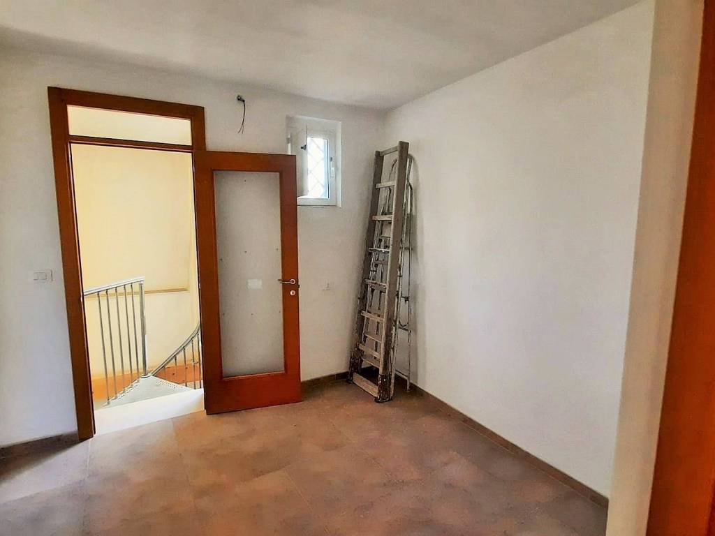 Casa indipendente a Capurso in Via Torricella, 1 - Foto 2