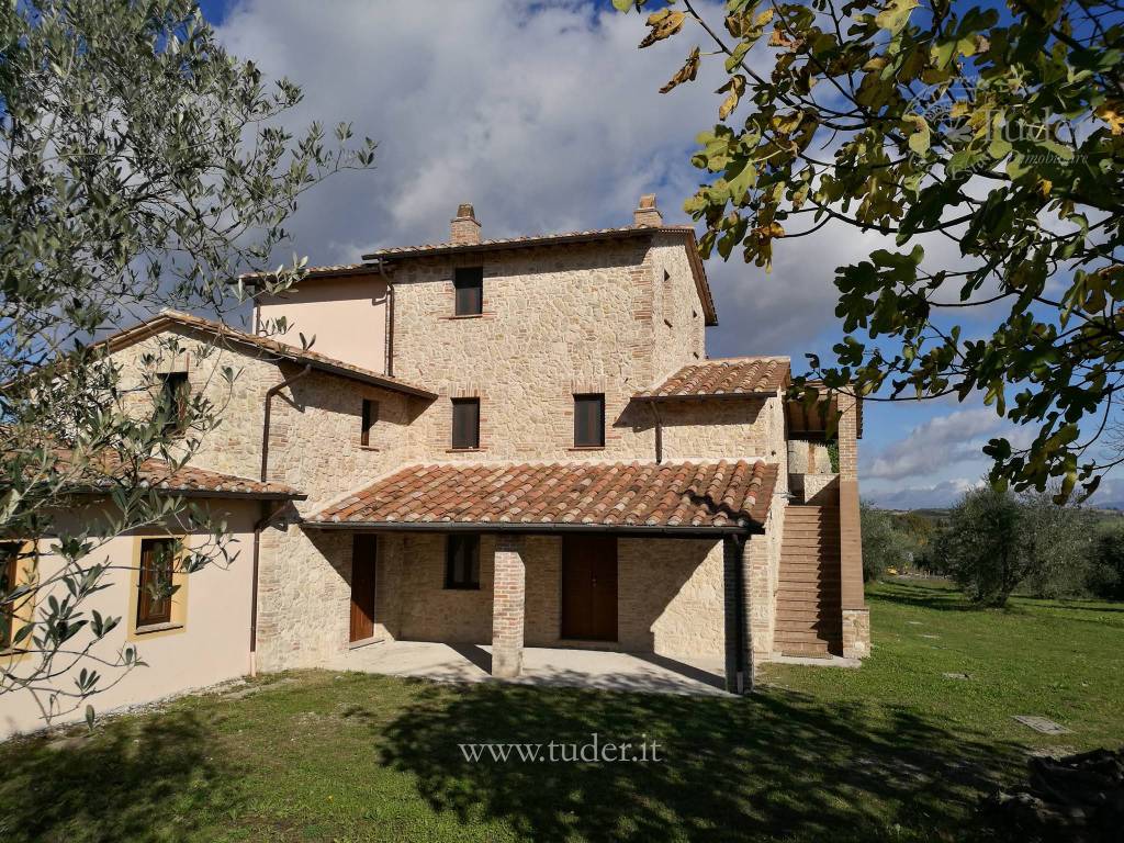 Rustico / casale a Avigliano umbro in Vocabolo Pergolone - Foto 2