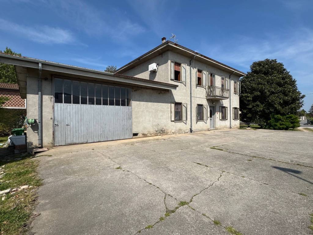Villa a Casaleone in Via Ubaldo Oppi, 28 - Foto 2