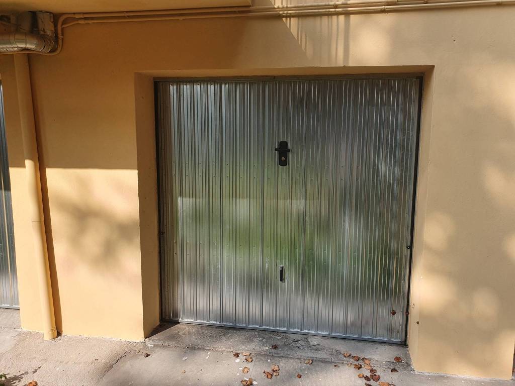 Box / garage a Ferrara in Viale Orlando Furioso, 6 - Foto 2