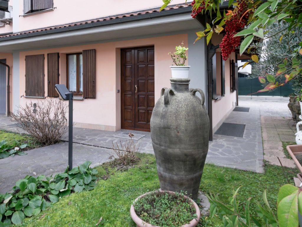 Villa a Castelfranco emilia in Via Circondaria Sud, 77 - Foto 5