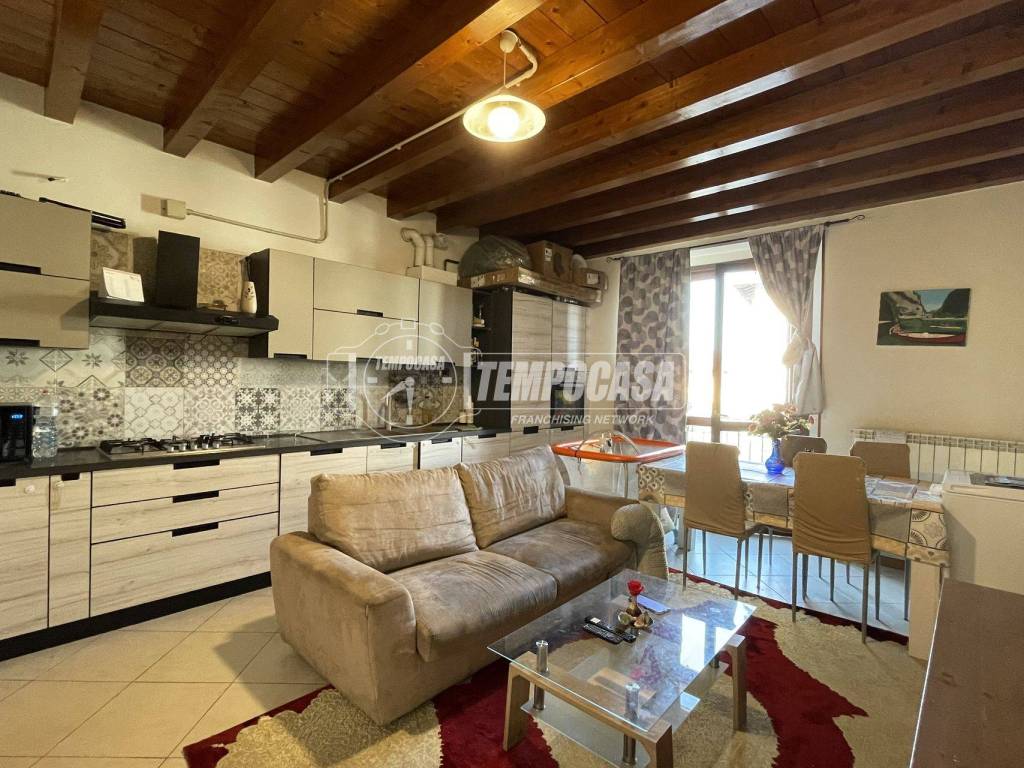 Appartamento a Calco in Largo Pomeo 3 - Foto 2