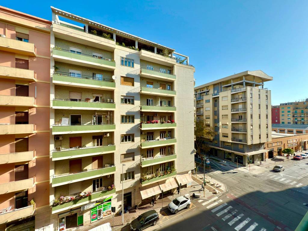 Appartamento a Cagliari in Via Francesco Cocco Ortu - Foto 2