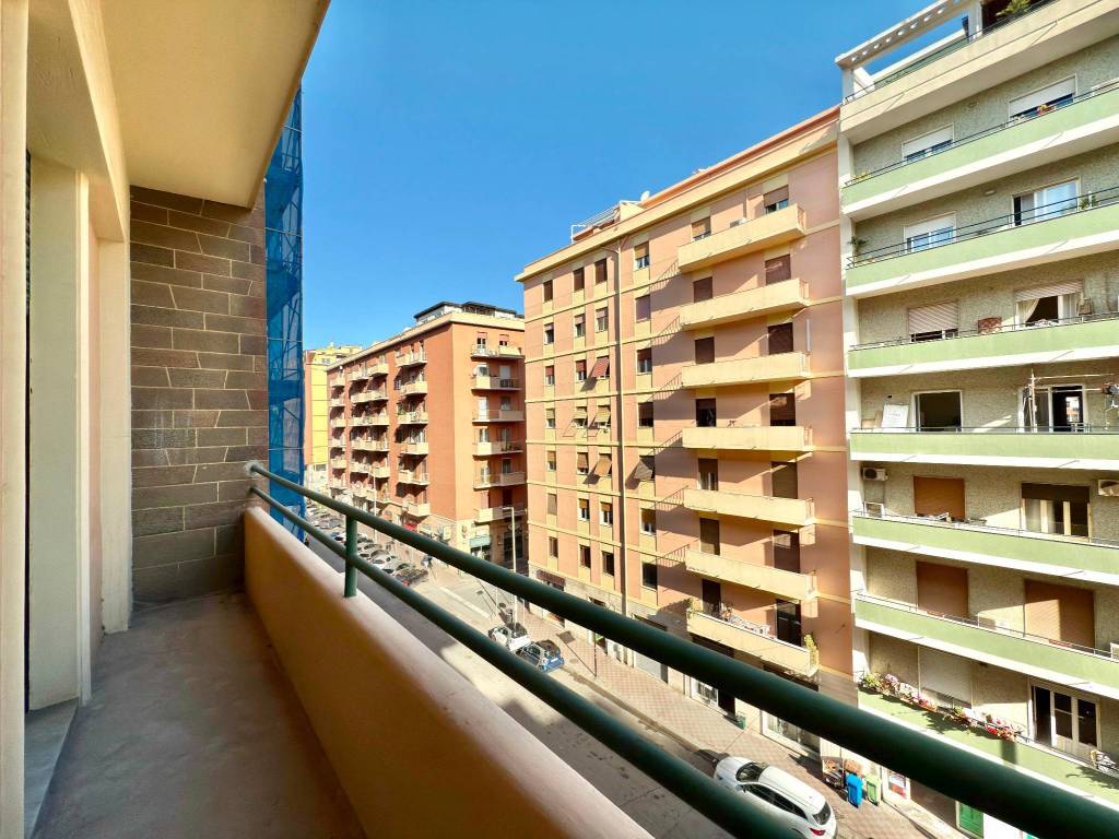 Appartamento a Cagliari in Via Francesco Cocco Ortu - Foto 3
