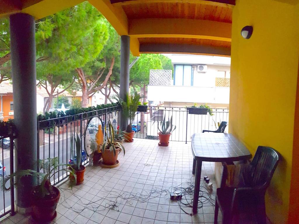 Appartamento a Riccione in Corso Fratelli Cervi - Foto 4