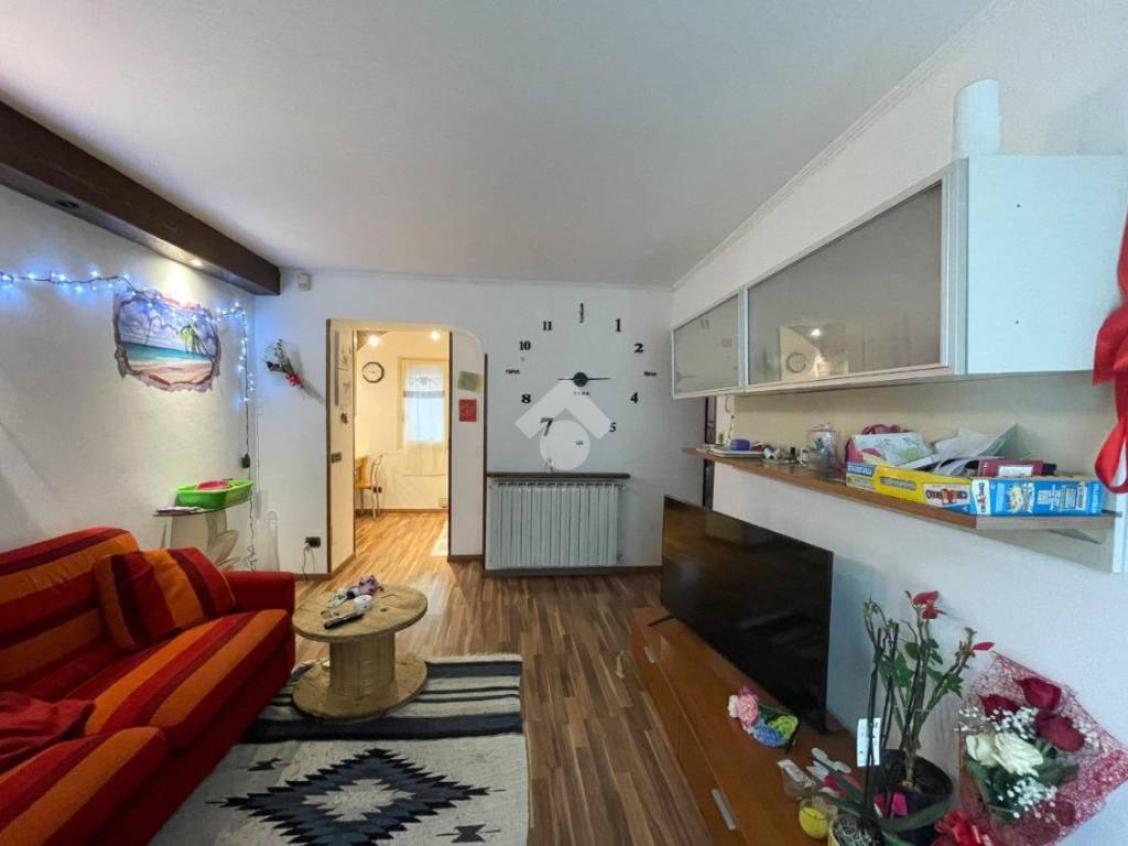 Appartamento a Besano in Via Bellotti - Foto 3