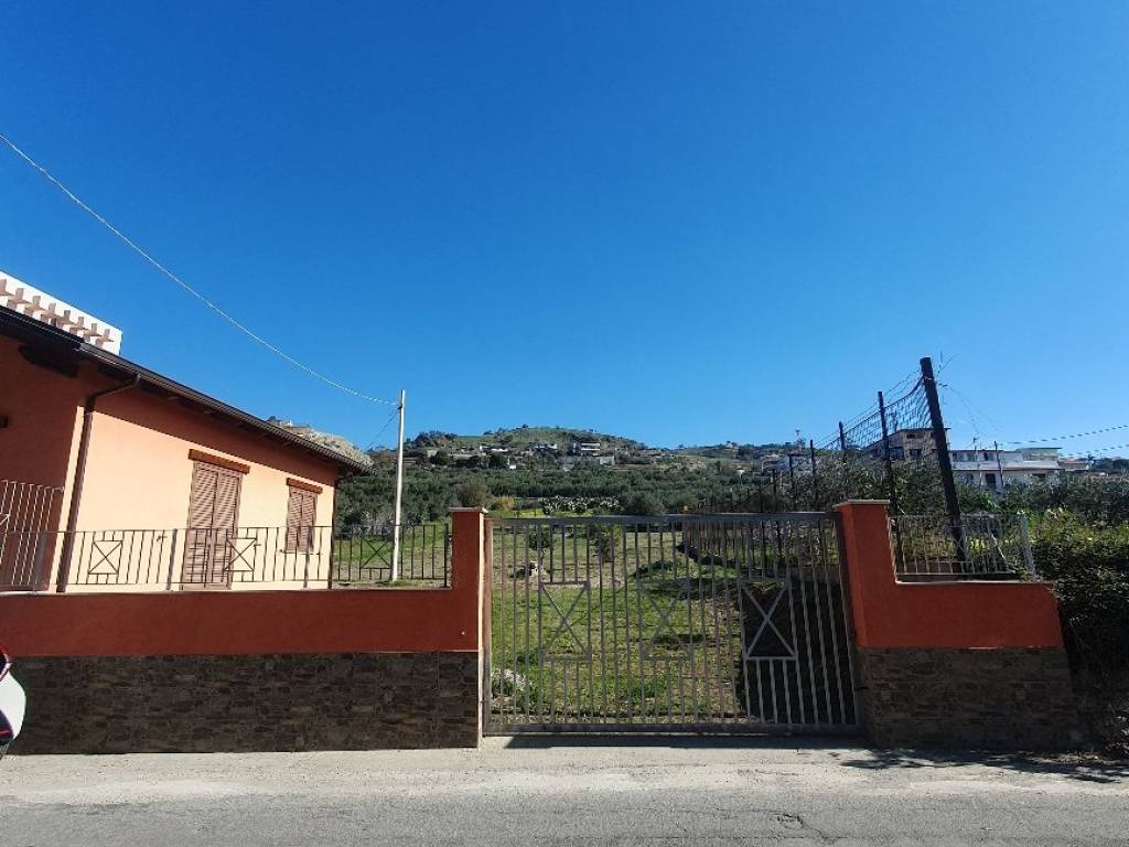 Palazzo / stabile a Reggio calabria in Via Nazionale Bocale 2, 555 - Foto 2