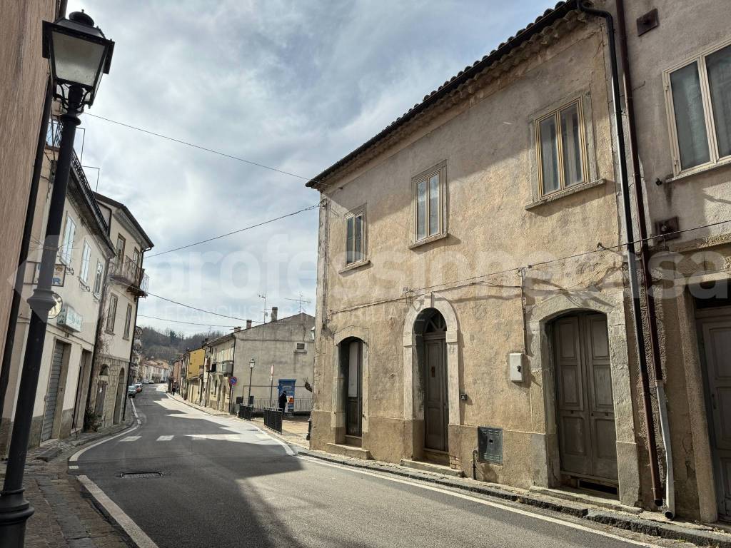 Casa indipendente a Sant'angelo del pesco in Corso Umberto I - Foto 5