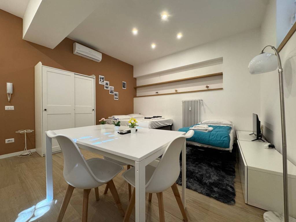 Appartamento a Milano in Via Sebastiano del Piombo - Foto 4