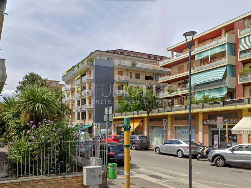 Appartamento a Pescara in Via Camillo Benso di Cavour, 39 - Foto 2