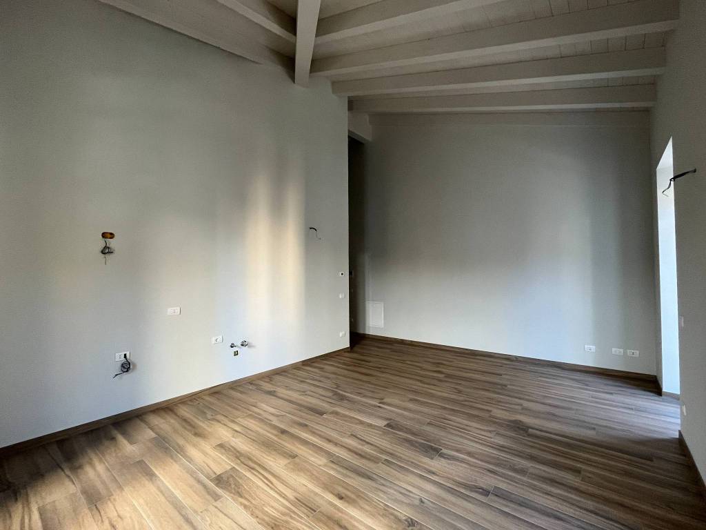 Appartamento a Borgomanero in Via Palazzina - Foto 5