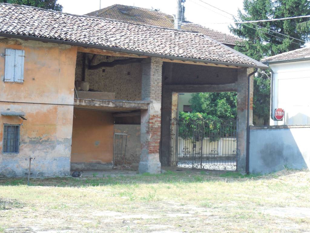 Rustico / casale a Crema in Via Macallè - Foto 2