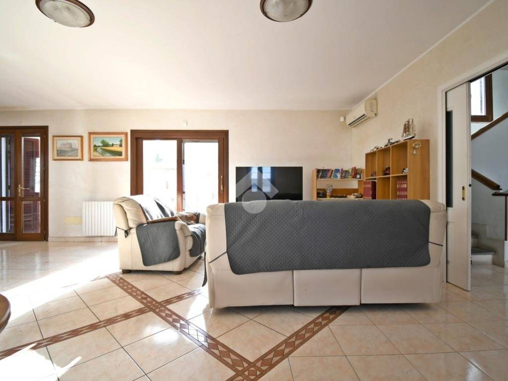 Villa a Cagliari in Via dei Fiori, 40 - Foto 4