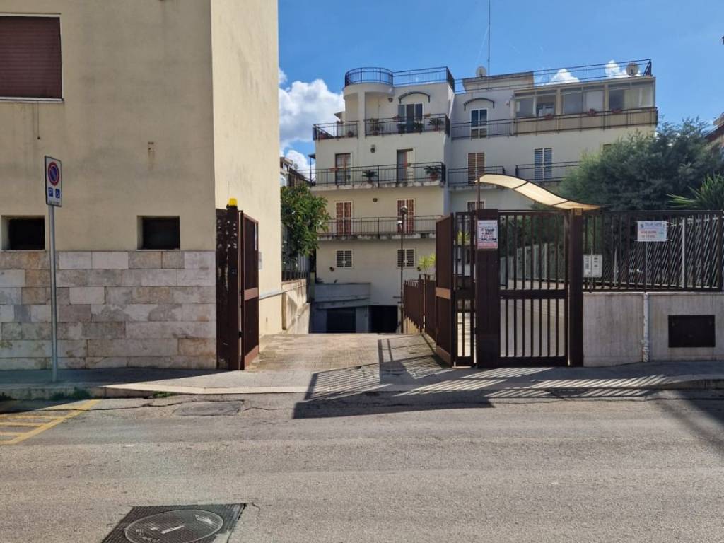 Box / garage a Bitonto in Via Generale Francesco Planelli - Foto 2