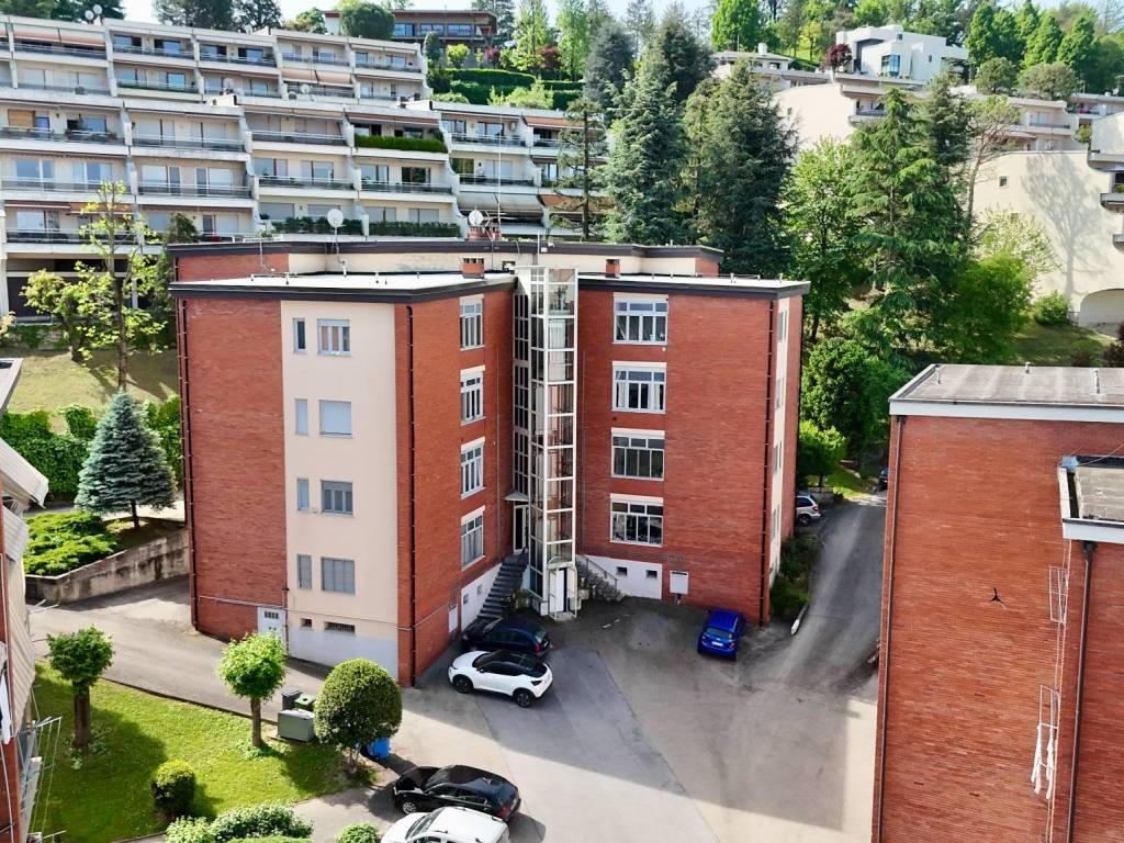 Appartamento a Alba in Strada Rorine, 21 - Foto 2