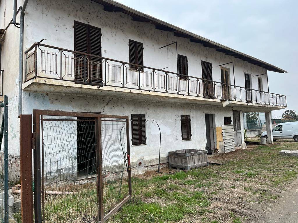 Casa indipendente a Saluzzo in Via dei Romani - Foto 2