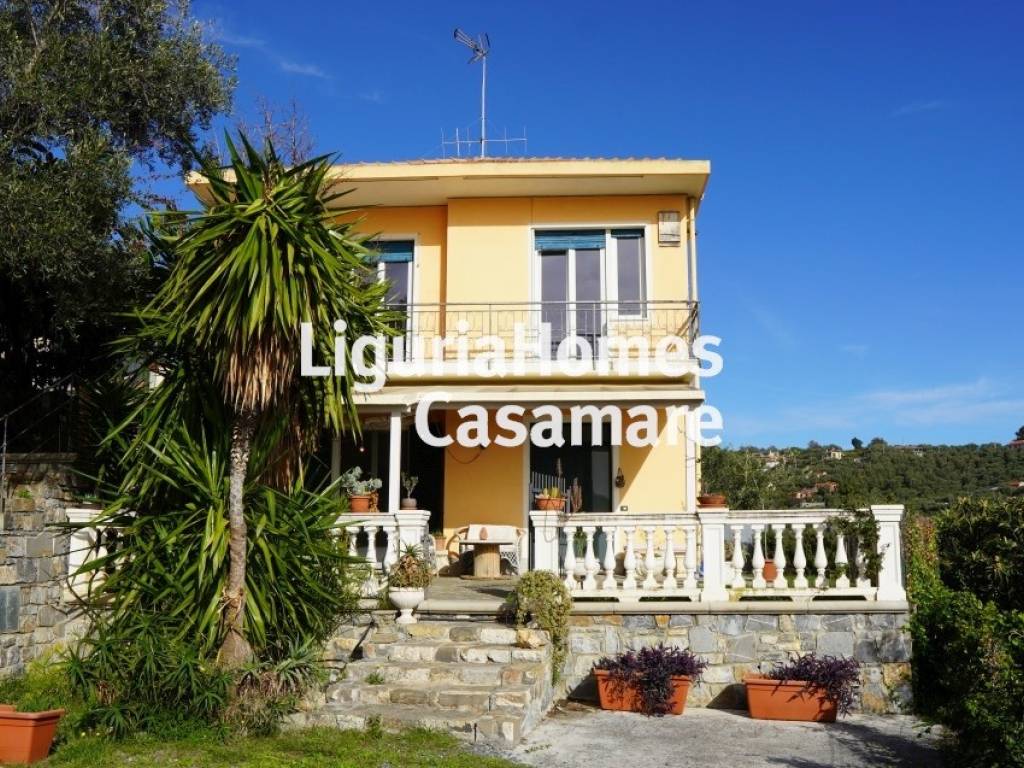 Appartamento a Imperia in Via Fanny Roncati Carli, 74 - Foto 2