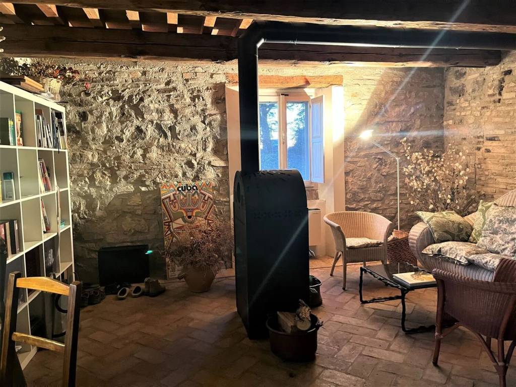 Rustico / casale a Urbino in Area Residenziale Cesana Mazzaferro - San Donato - Foto 5