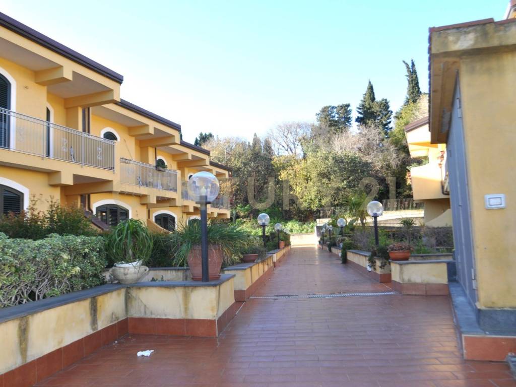 Villetta a schiera a Tremestieri etneo in Via San Josemaria Escrivá - Foto 2