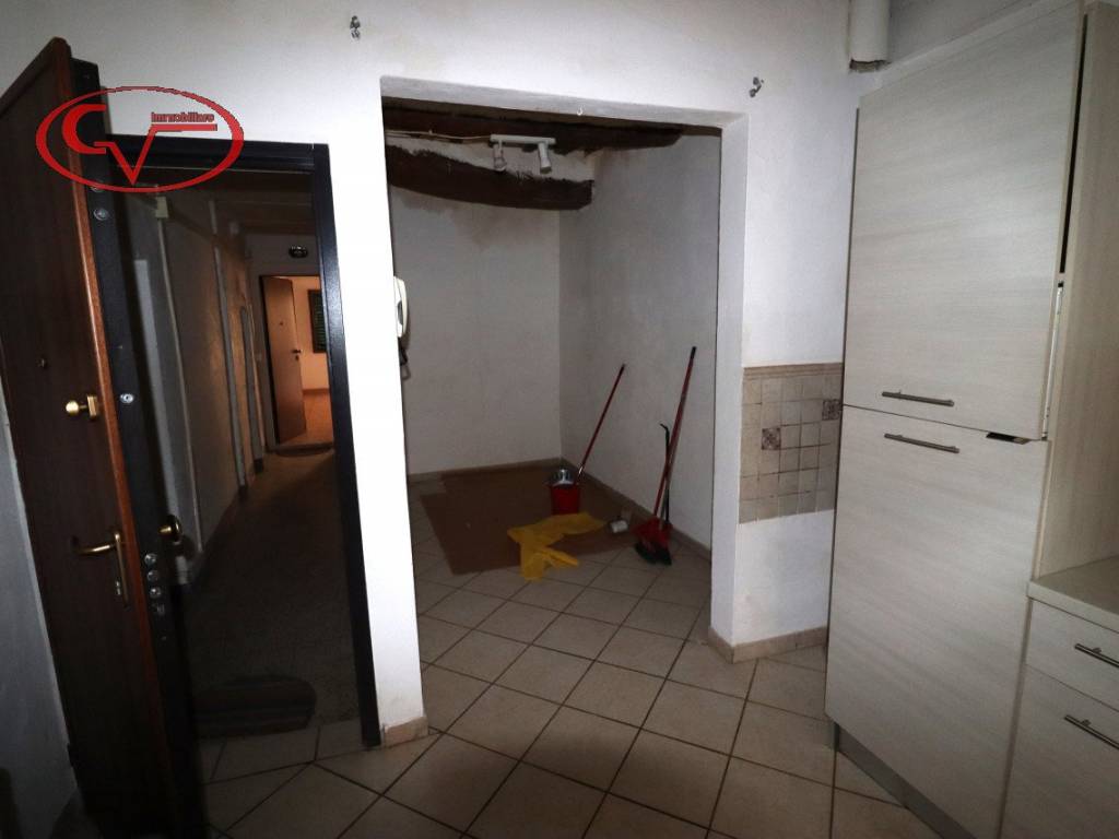 Appartamento a Montevarchi in Via Roma - Foto 3