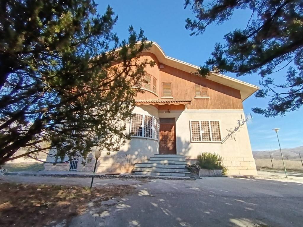 Villa a Massa d'albe in Strada Provinciale per Avezzano, 24 - Foto 5