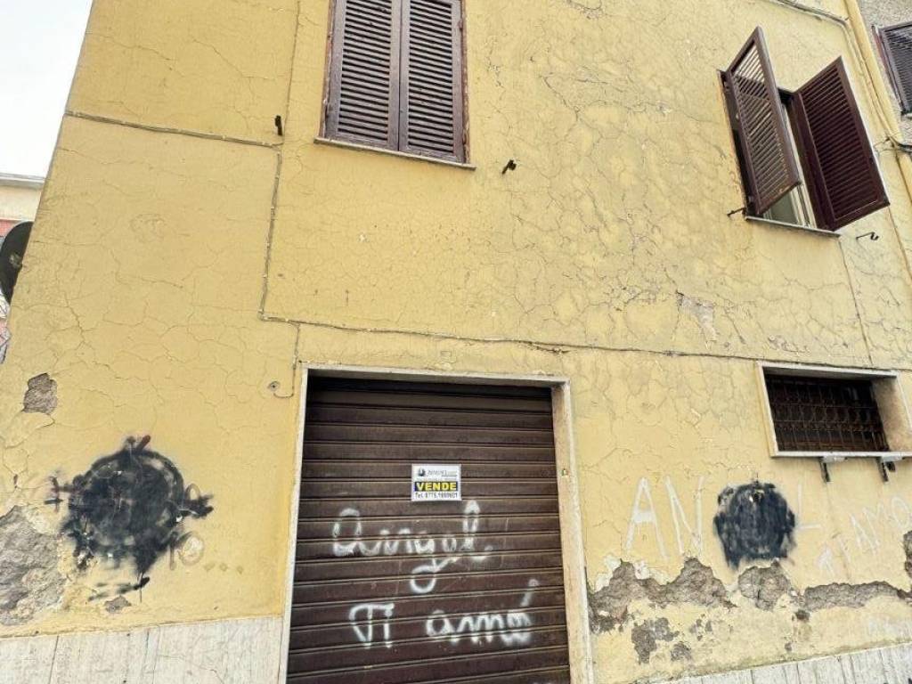 Casa indipendente a Frosinone in Piazza Emilio Diamanti, 24 - Foto 4