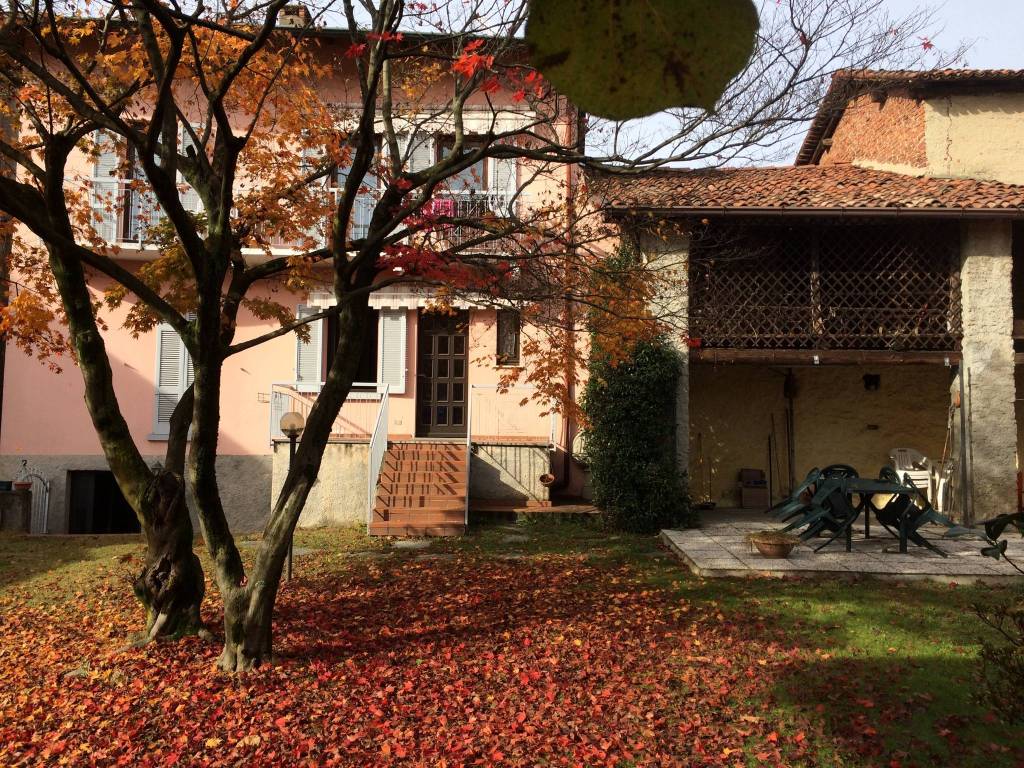 Appartamento a Taino in Via Giuseppe Garibaldi, 1 - Foto 2
